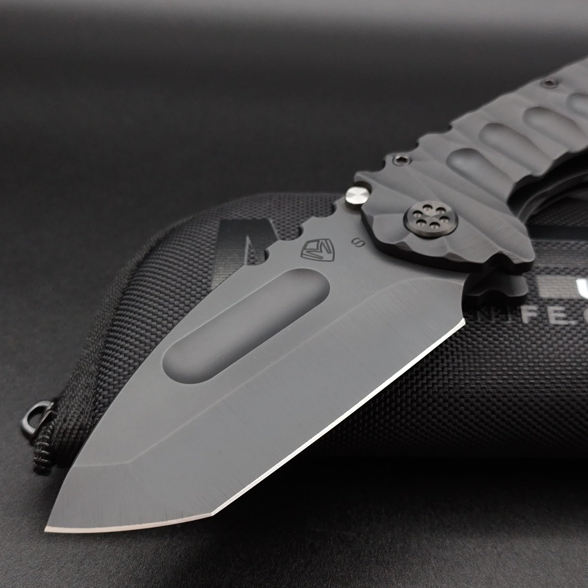 Medford Praetorian Ti, DLC Tanto, Black DLC Predator 3