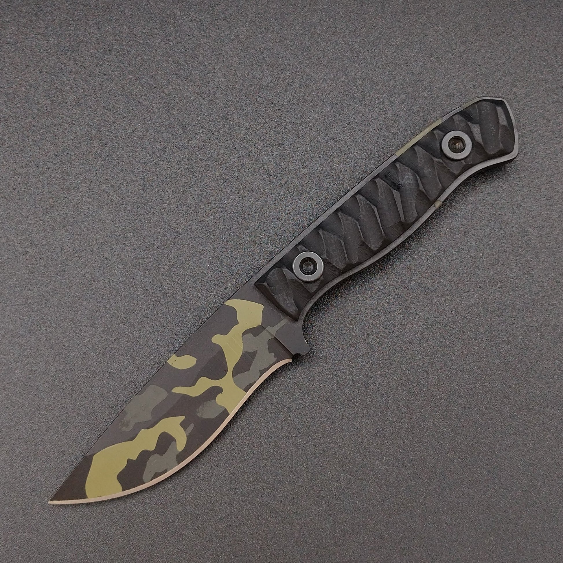 Sea Sick Blades Micro Skinner Black G10, Camo Cerekote 2