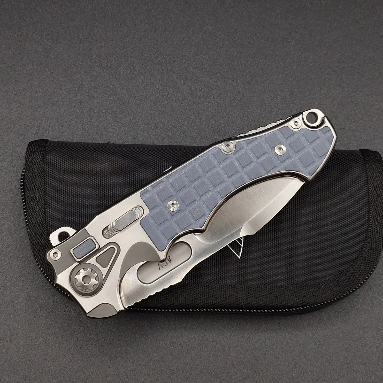 ADV Pitboss 3 Satin Blue Frag G10 Titanium 3