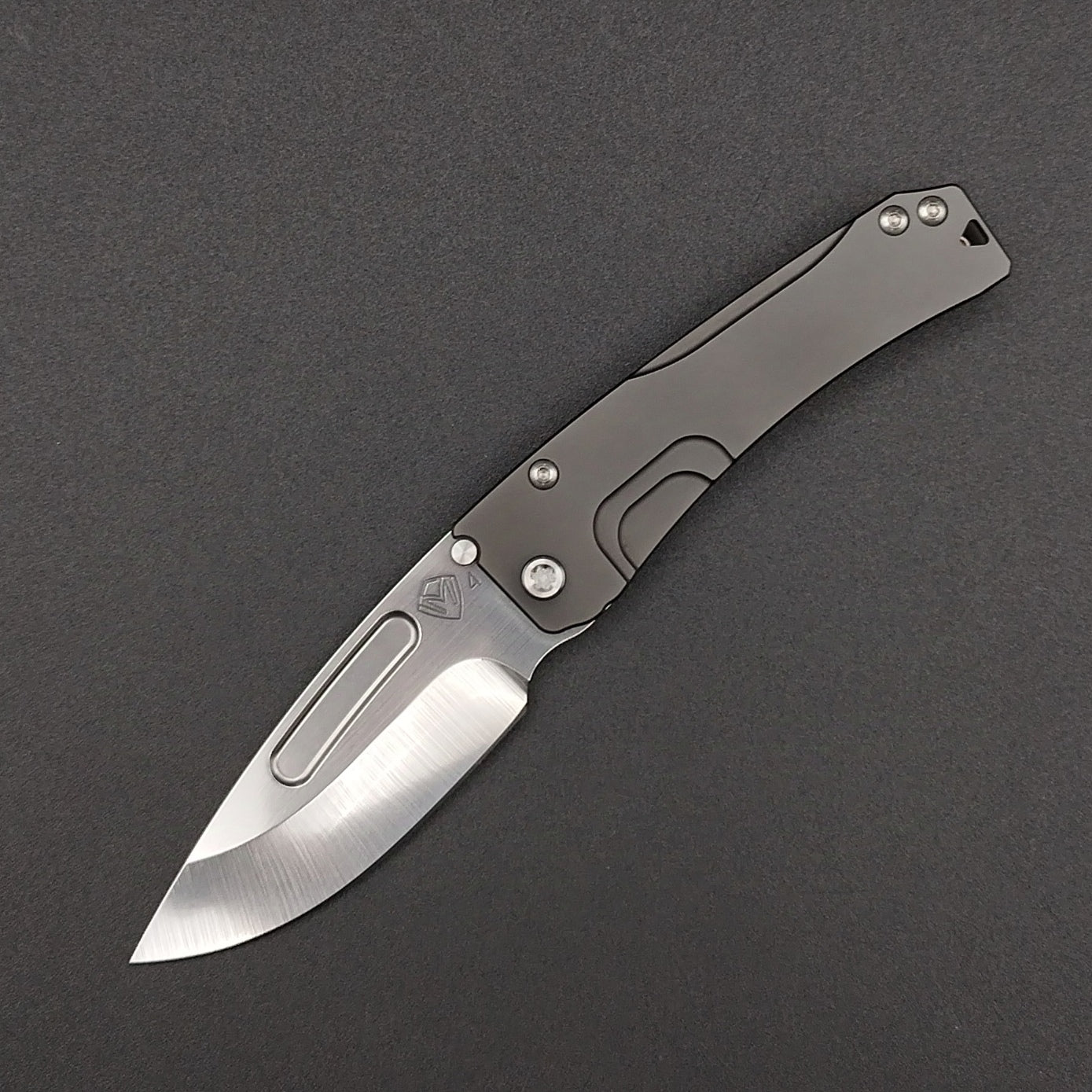 Medford Slim Midi Framelock black titanium handle S35VN 1