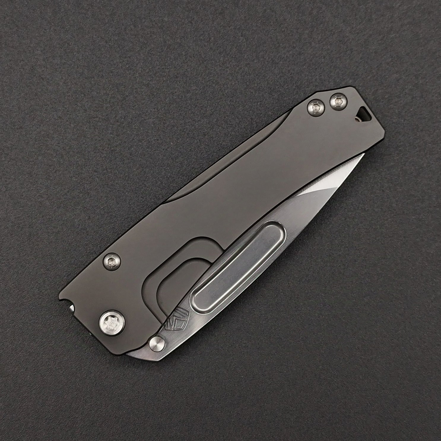 Medford Slim Midi Framelock black titanium handle S35VN 3