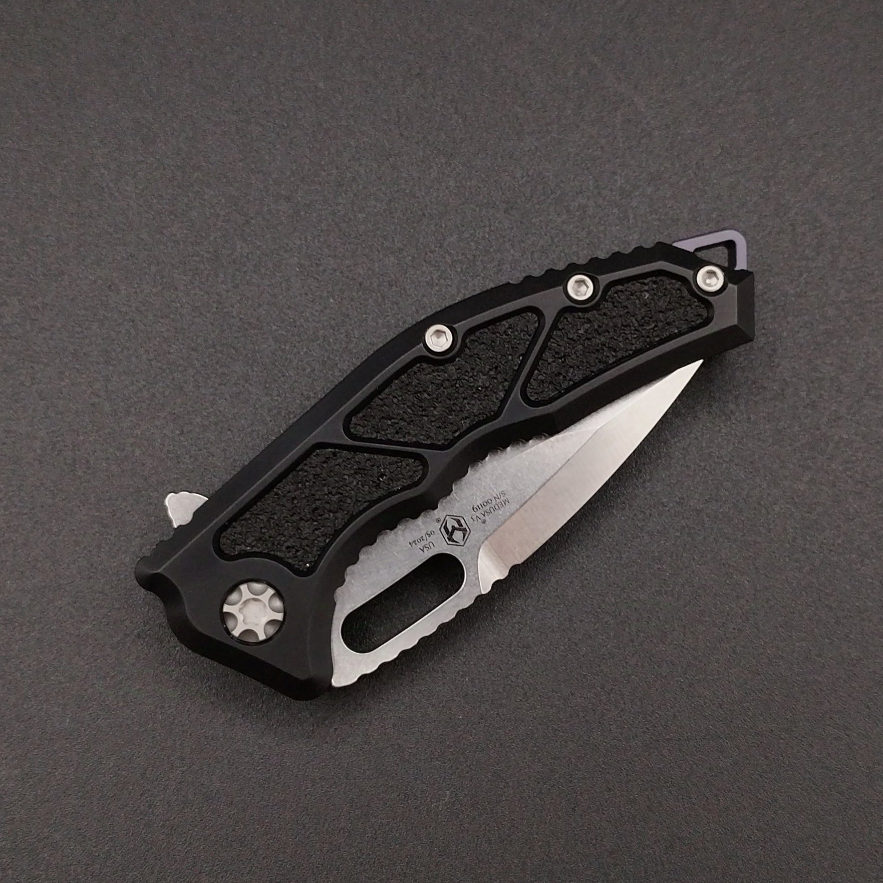 Heretic Knives Medusa Tanto Black Stonewash Partially Serrated 3