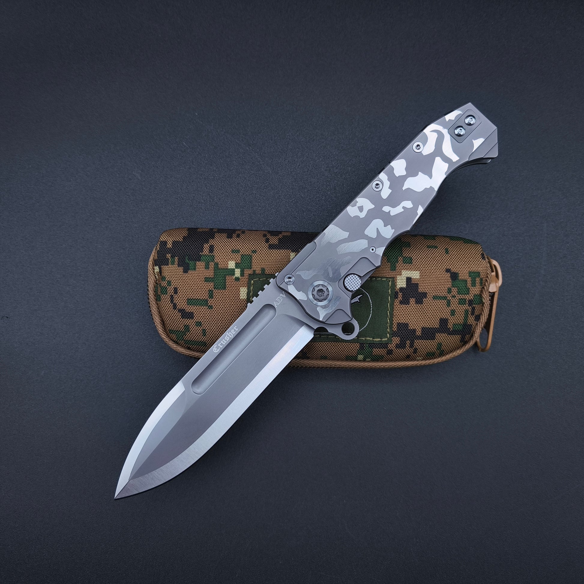 ADV Crusher Titanium Urban Camo Finish, S35VN 1