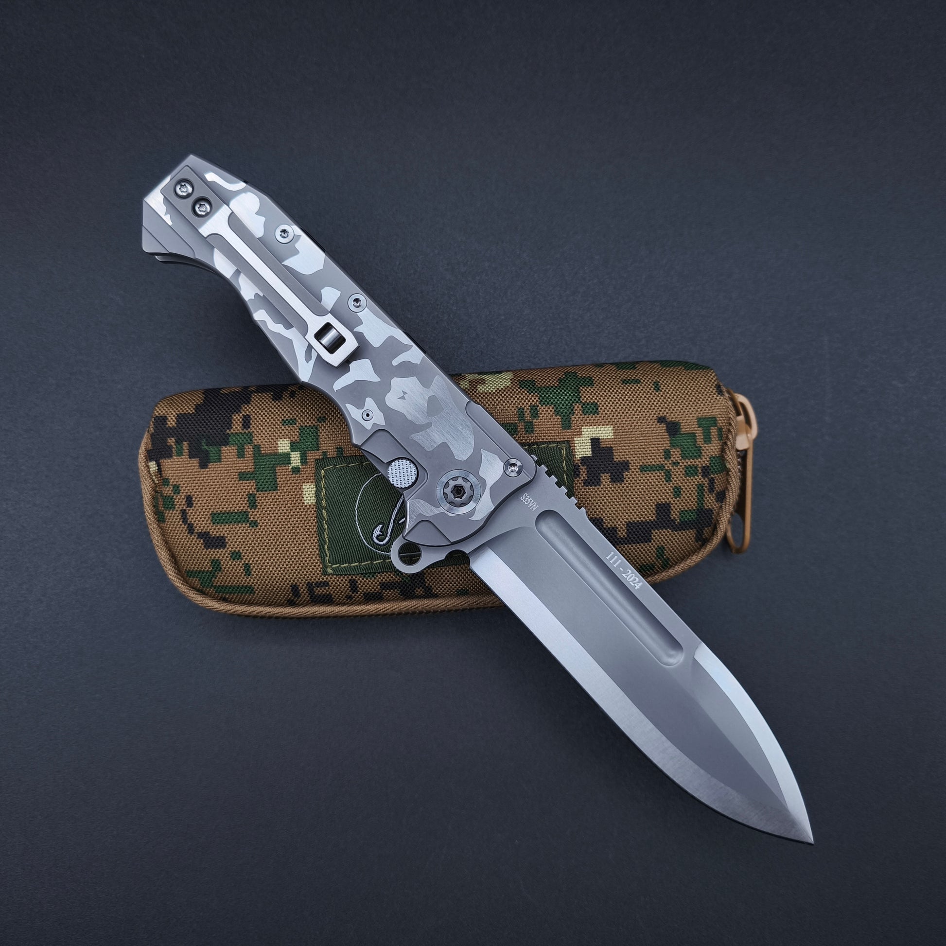 ADV Crusher Titanium Urban Camo Finish, S35VN 2