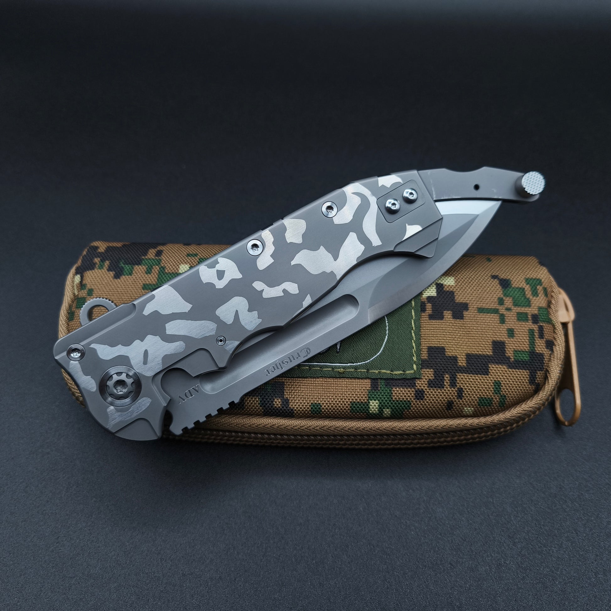 ADV Crusher Titanium Urban Camo Finish, S35VN 3