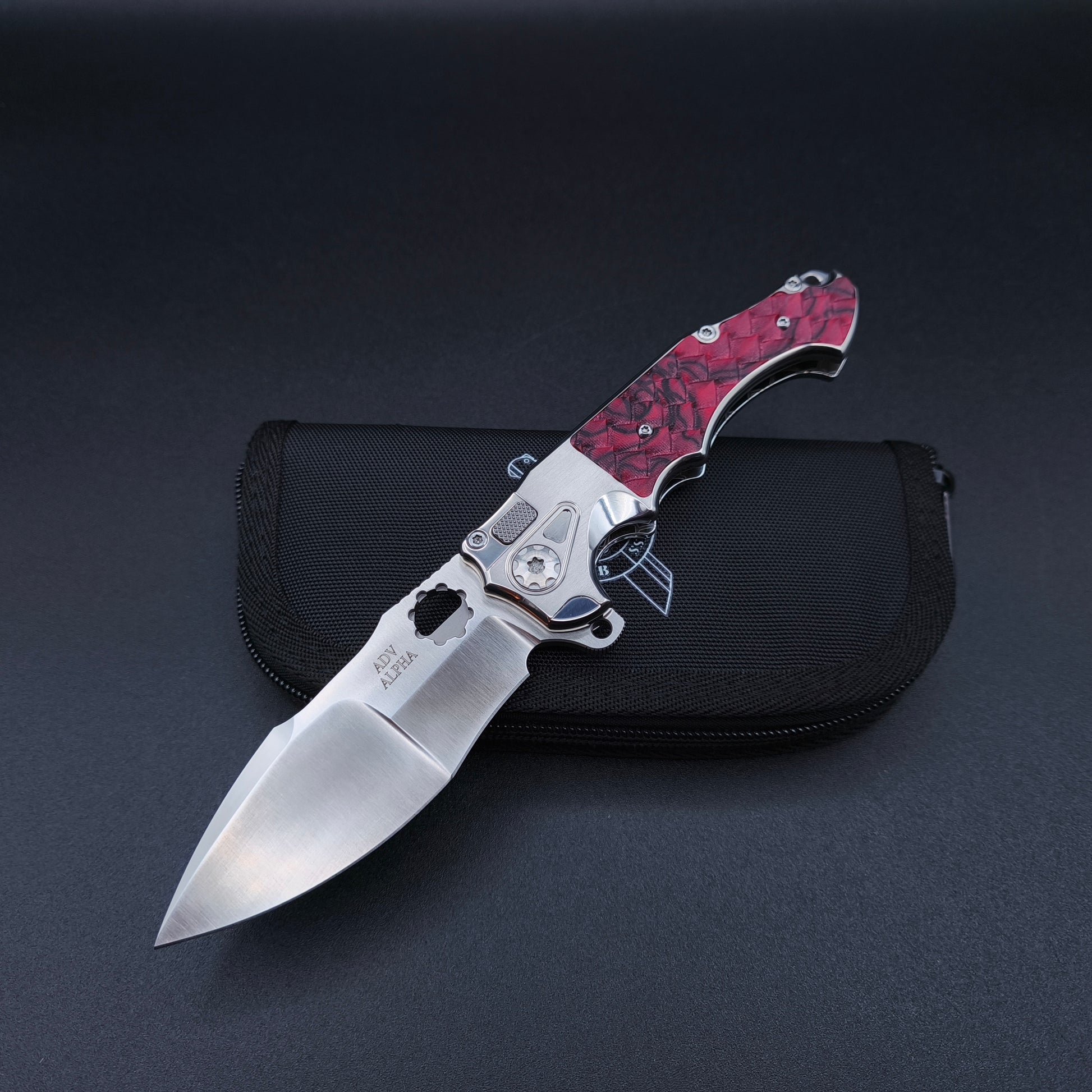 ADV Mini Alpha Satin, Red G-10 Dragon Skales, S35VN 1