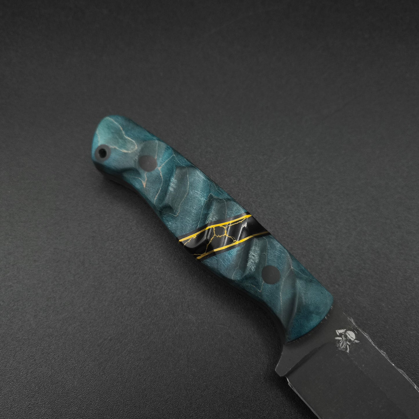 Sea Sick Blades Fieldcraft Maple Burl, Gold Webbed Onyx 80CrV2 5