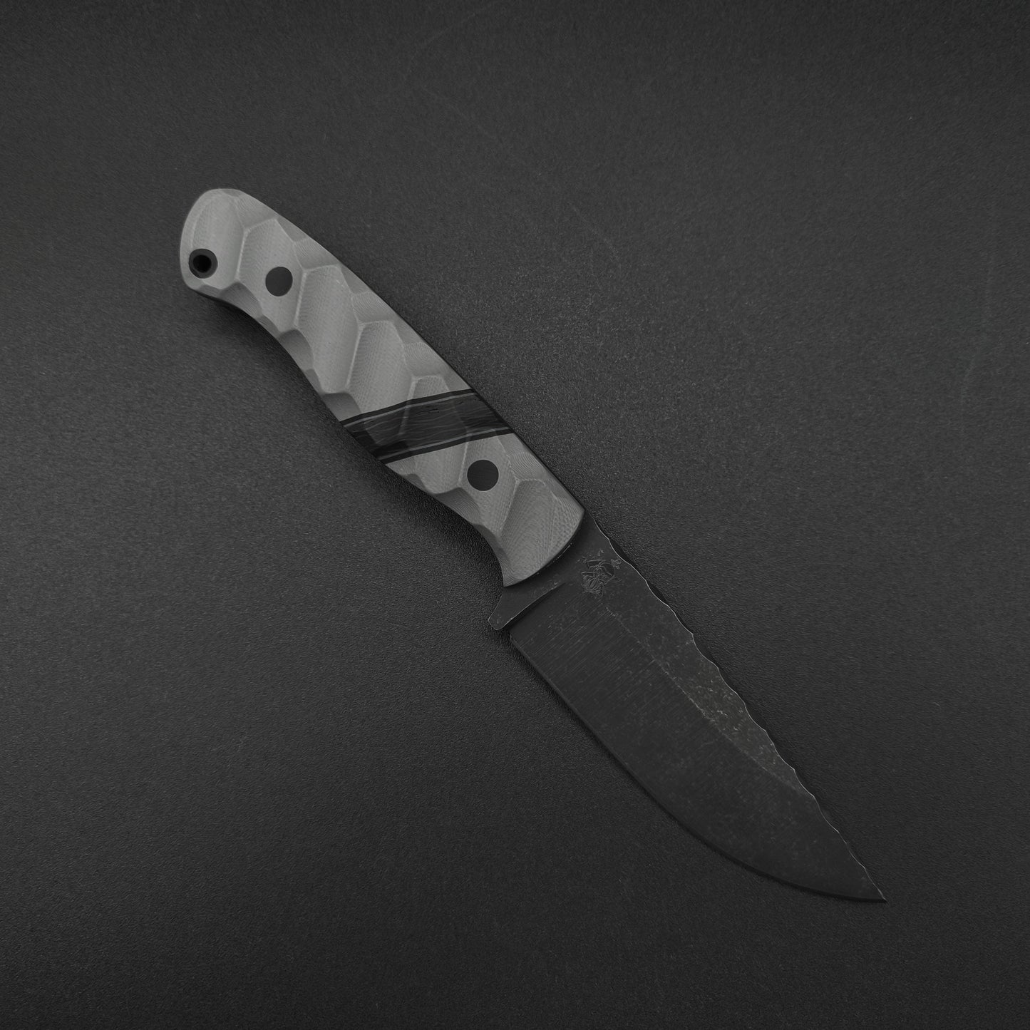 Sea Sick Blades Fieldcraft Gray G10, Black Carbon Fiber 80CrV2 1