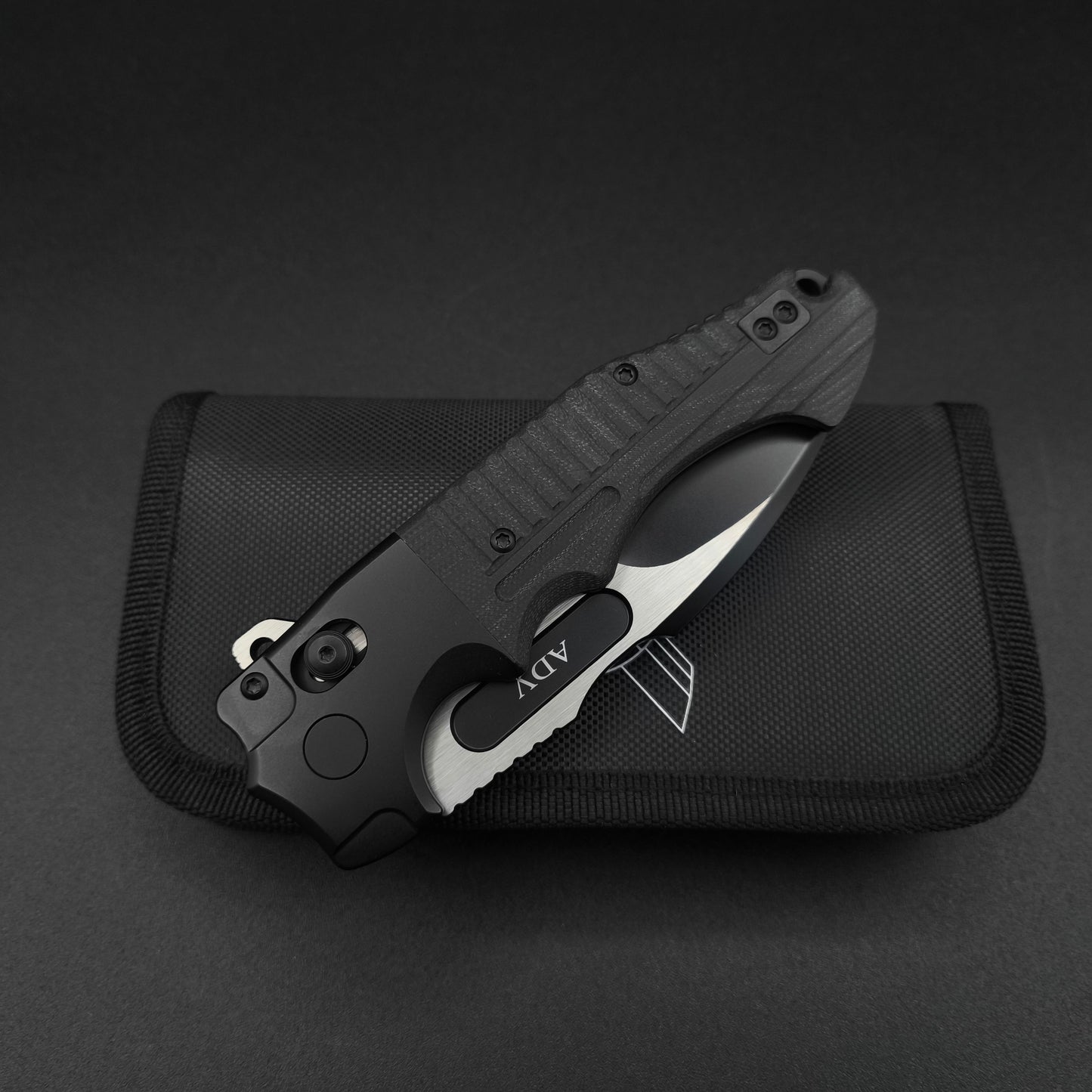 ADV Bullshark Gen 2, Titanium and Black G10 3