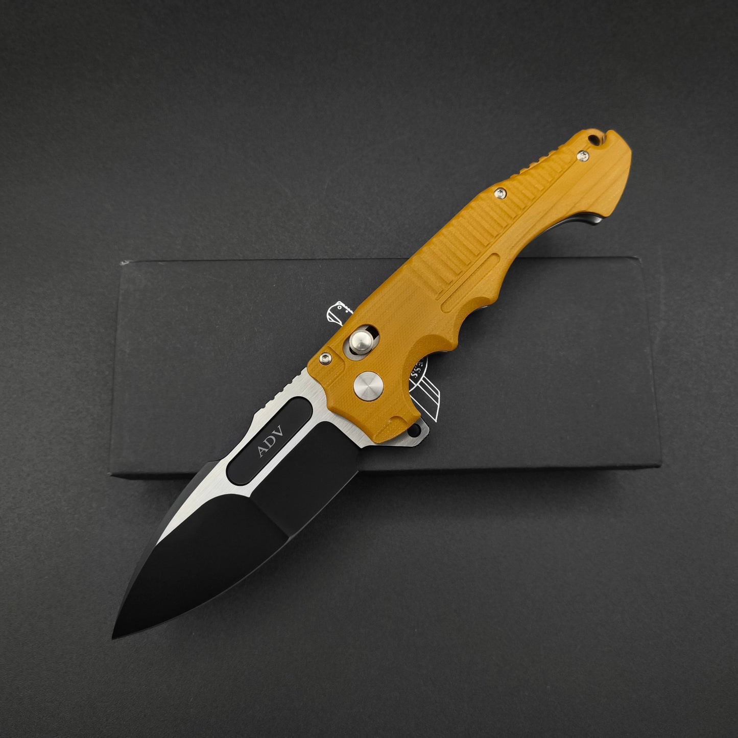 ADV Bullshark, Tan G-10 1