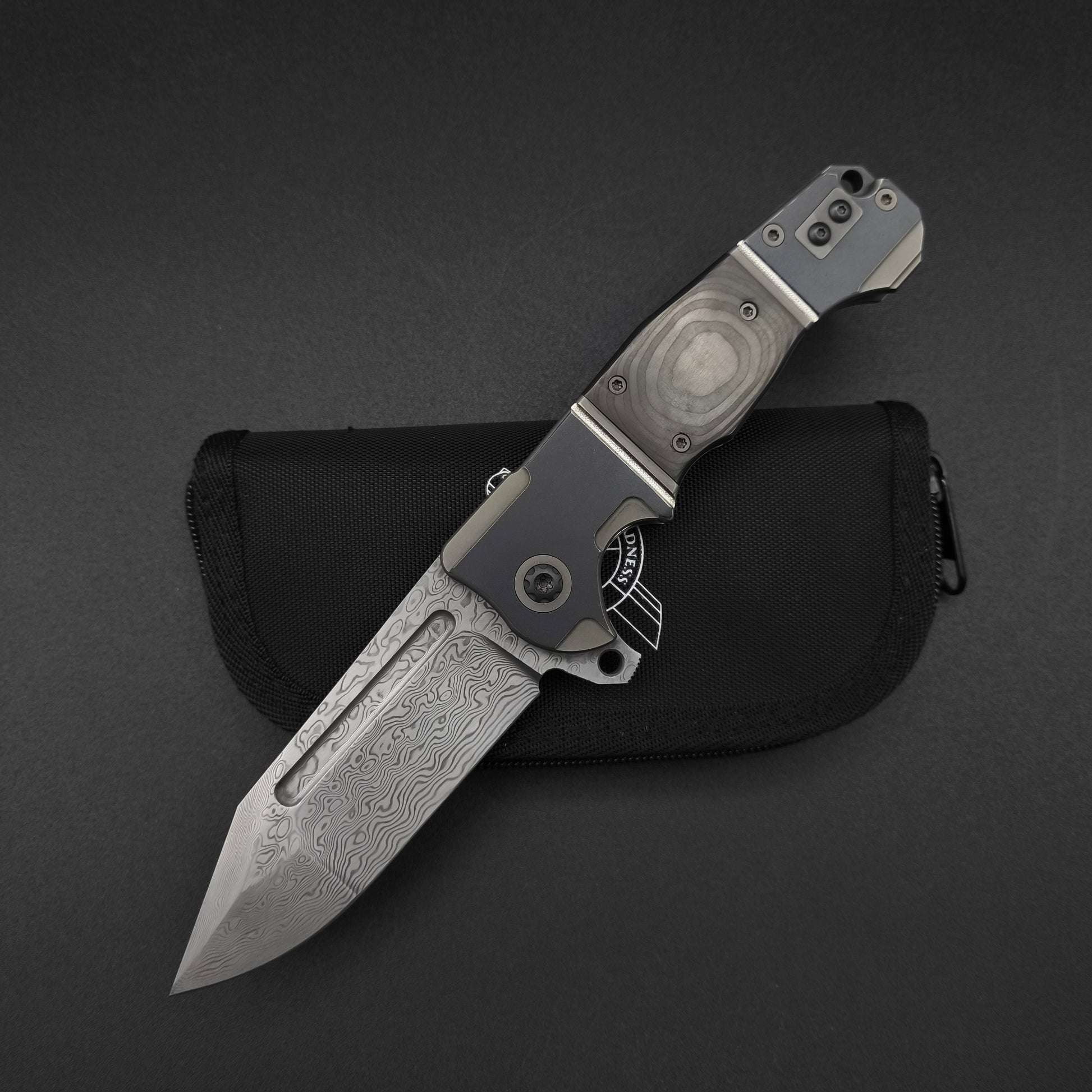 ADV Tracker Custom, Kalgard, Carbon Fiber, Damascus Blade 1