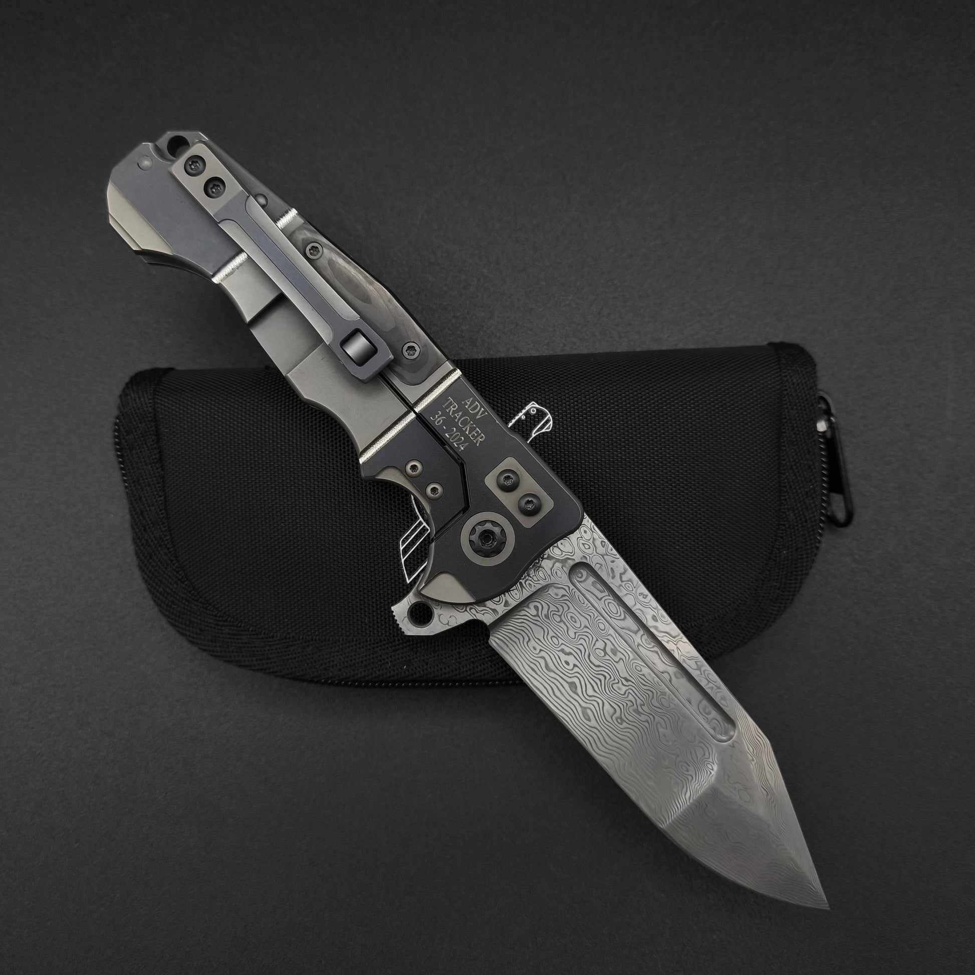 ADV Tracker Custom, Kalgard, Carbon Fiber, Damascus Blade 2