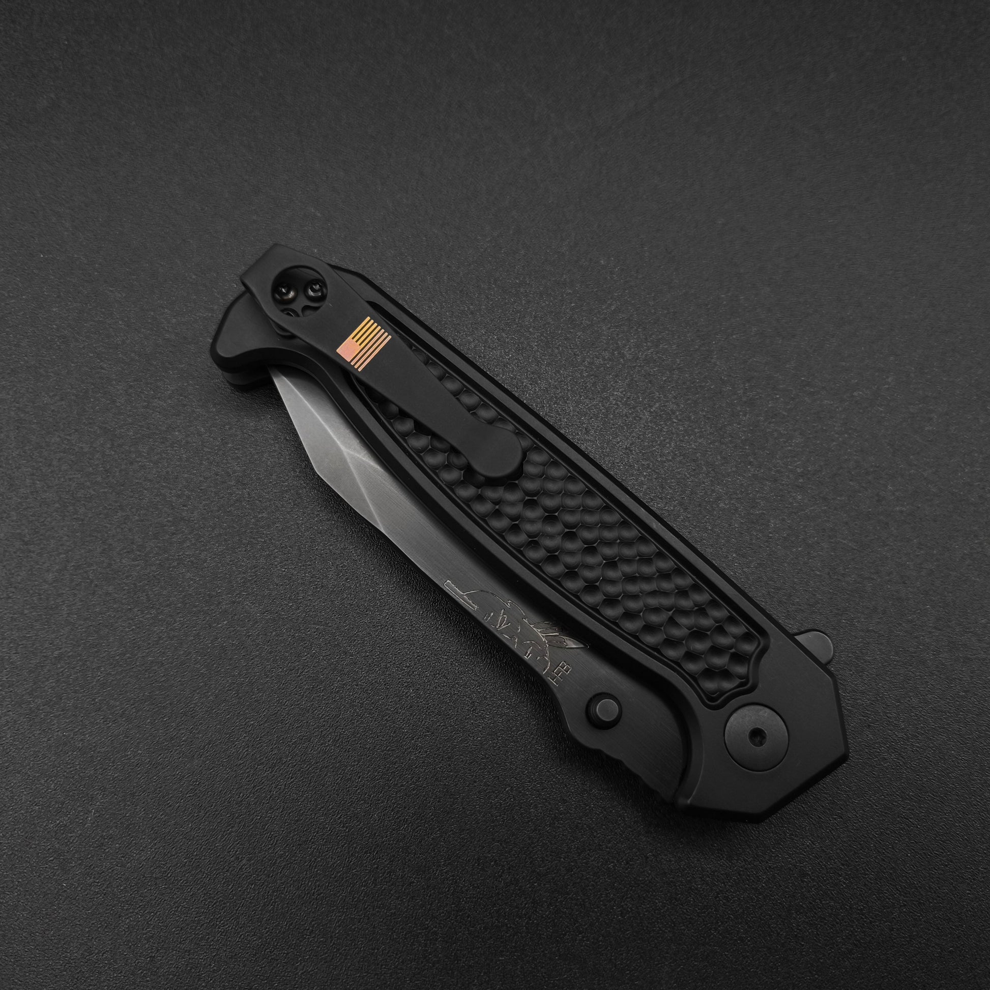 Half Face Blades Disaster Folder, Anodized black, nitride black blade 3