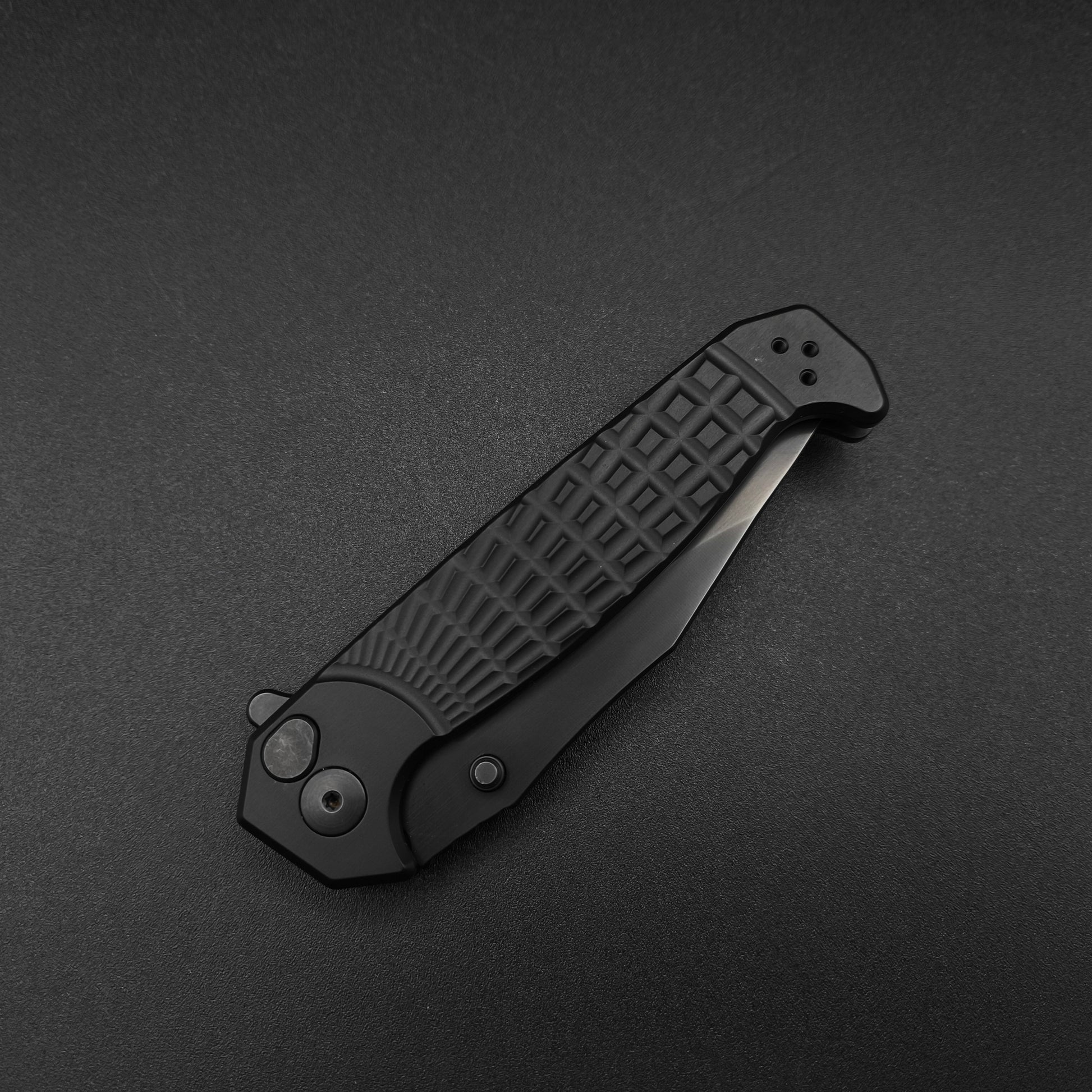 Half Face Blades Crow Folder, Anodized black frame, nitride black blade 4