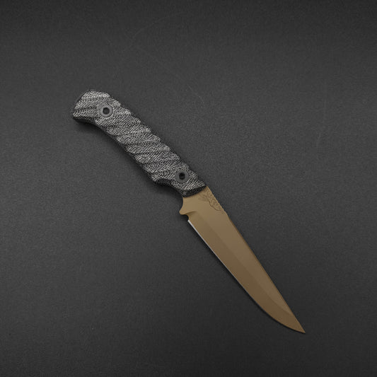 Half Face Blades Boogeyman Black canvas micarta, FDE cerakote 1